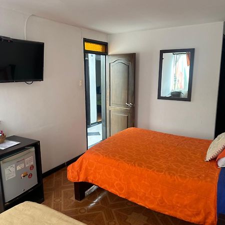 Hotel Royal Suite 马尼萨莱斯 外观 照片