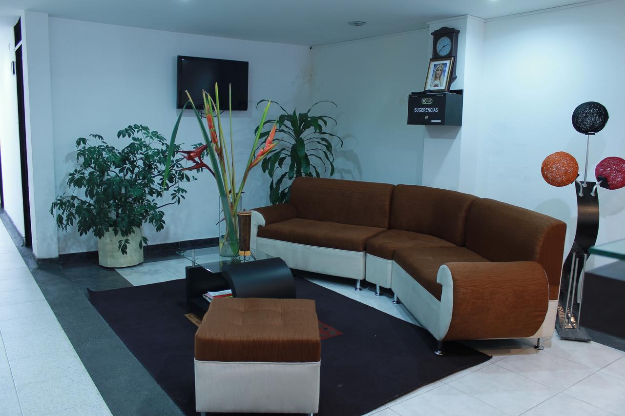 Hotel Royal Suite 马尼萨莱斯 外观 照片