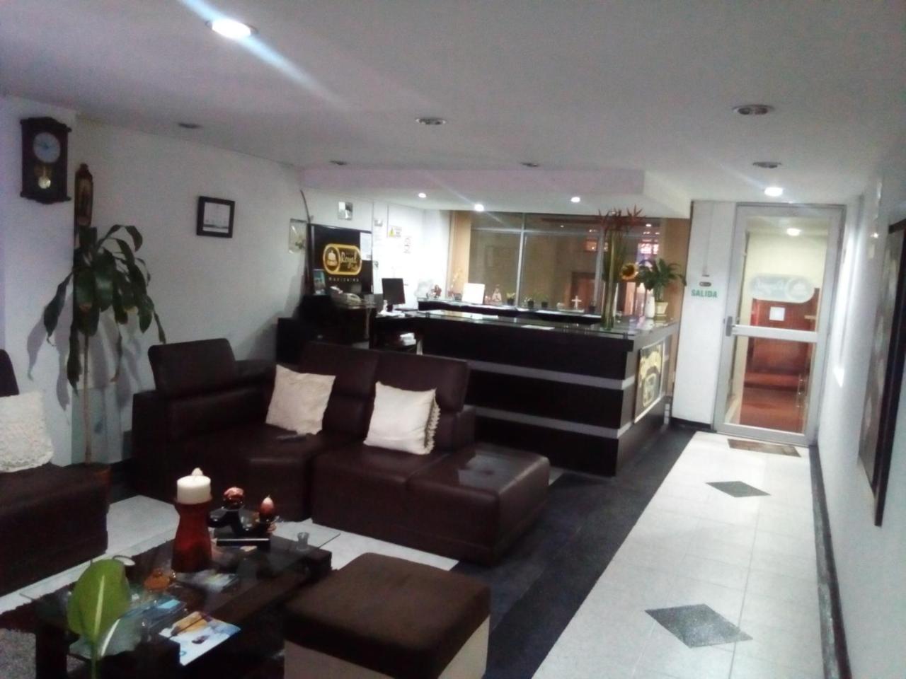 Hotel Royal Suite 马尼萨莱斯 外观 照片
