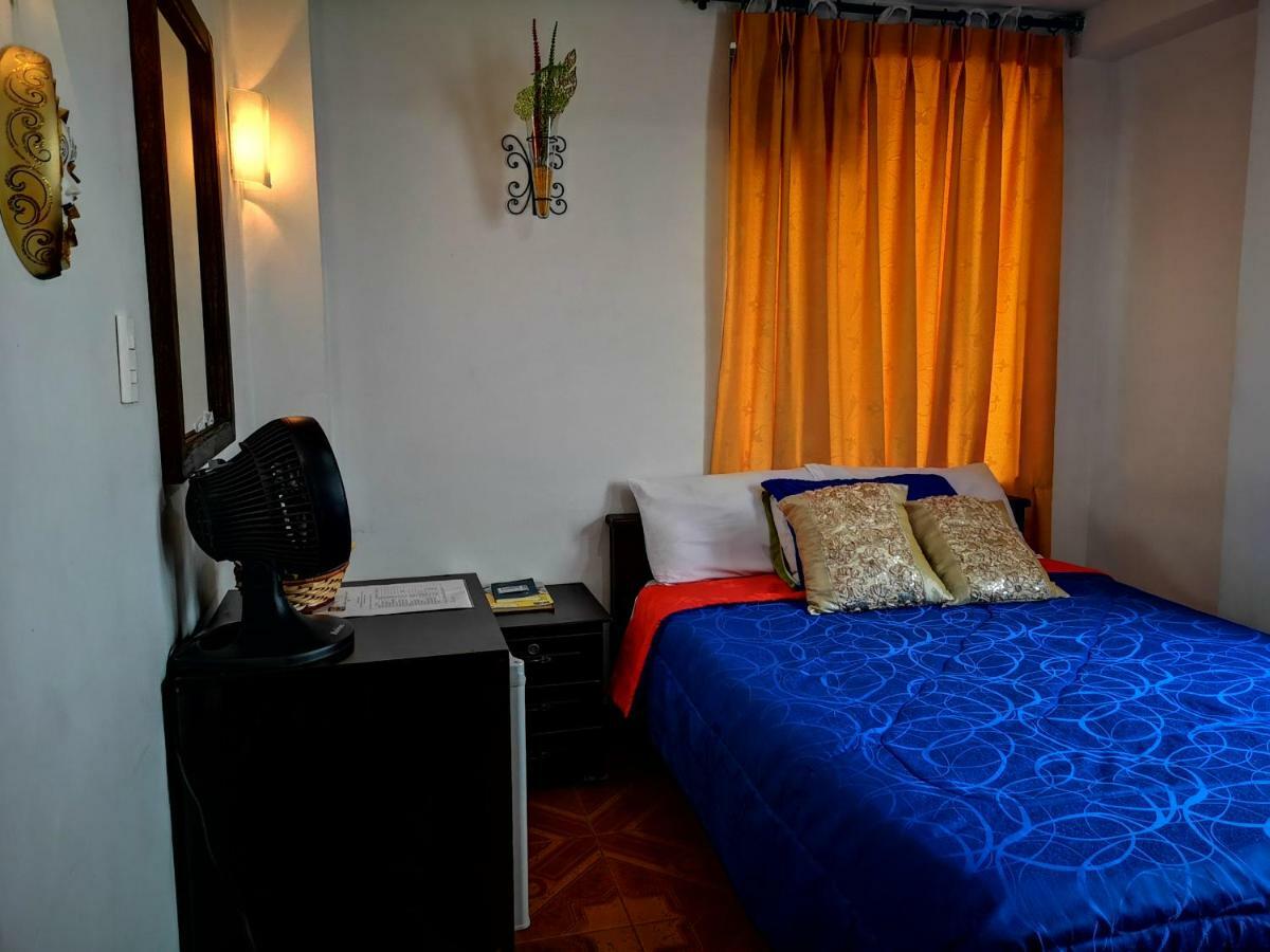 Hotel Royal Suite 马尼萨莱斯 外观 照片