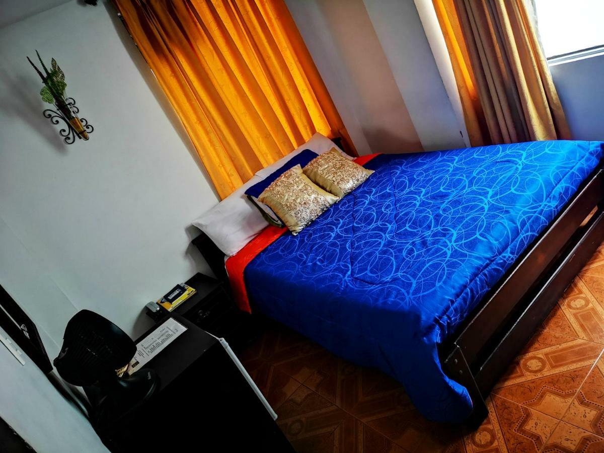 Hotel Royal Suite 马尼萨莱斯 外观 照片