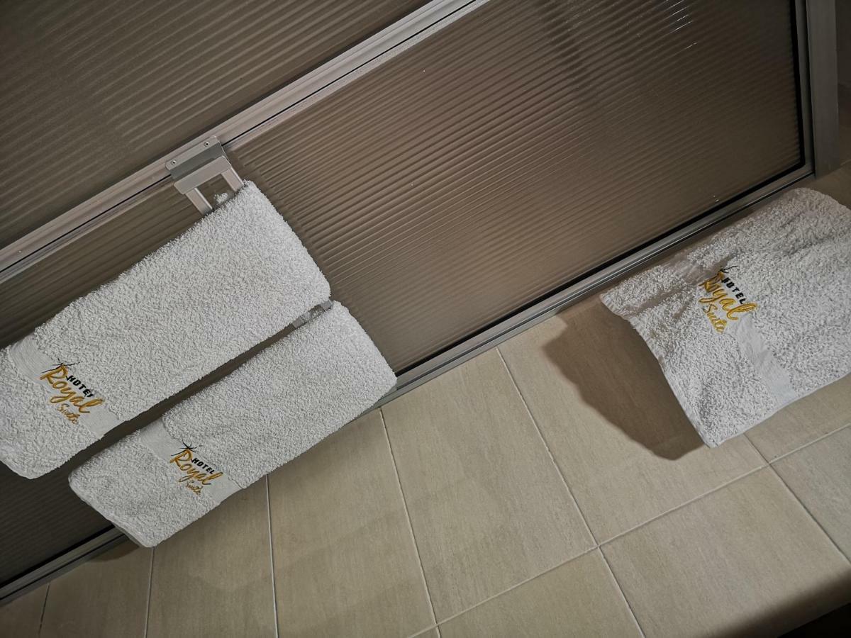 Hotel Royal Suite 马尼萨莱斯 外观 照片